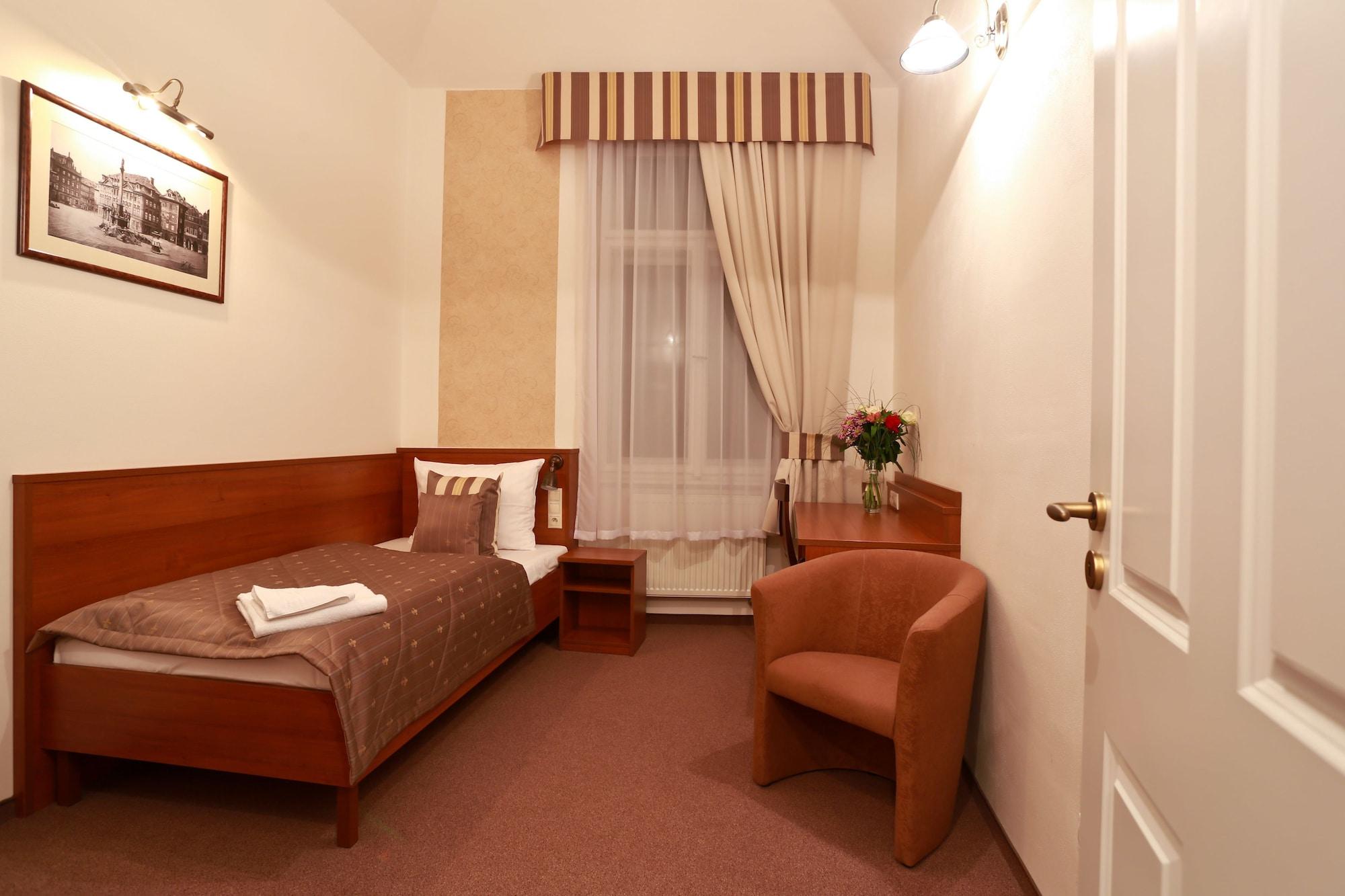 Hotel Svaty Jan Prague Extérieur photo